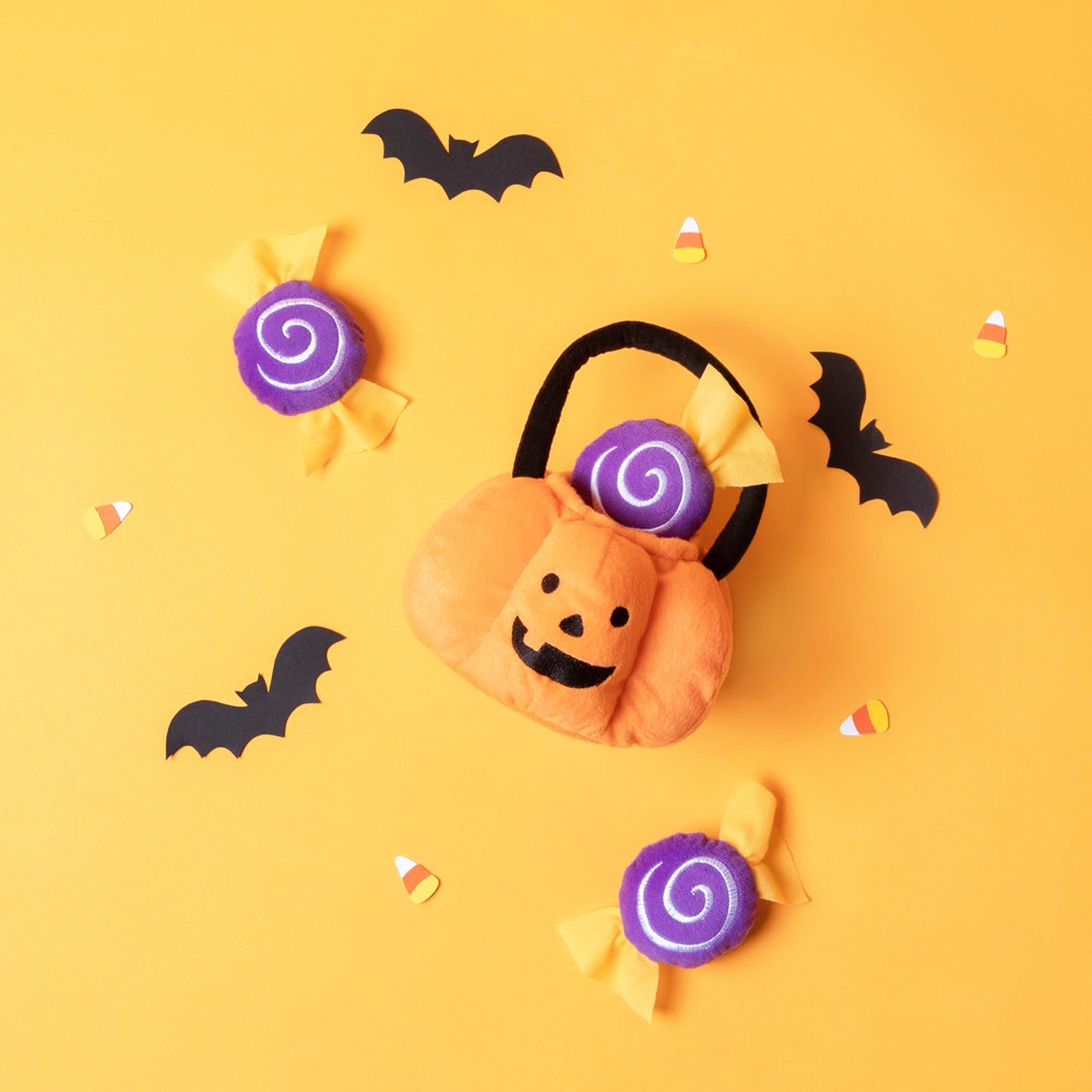 ZippyPaws Zippy Burrow Trick-Or-Treat Basket Dog Toy